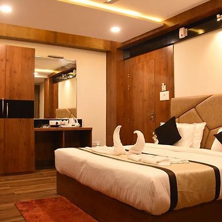 Hotel Royal City Siliguri Zewnętrze zdjęcie