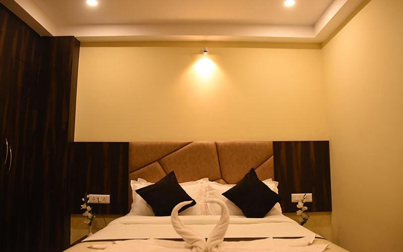 Hotel Royal City Siliguri Zewnętrze zdjęcie