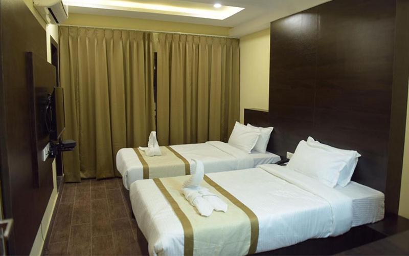 Hotel Royal City Siliguri Zewnętrze zdjęcie
