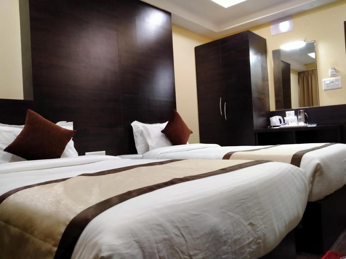 Hotel Royal City Siliguri Zewnętrze zdjęcie