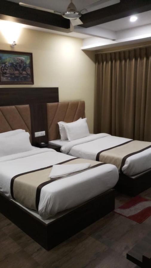 Hotel Royal City Siliguri Zewnętrze zdjęcie