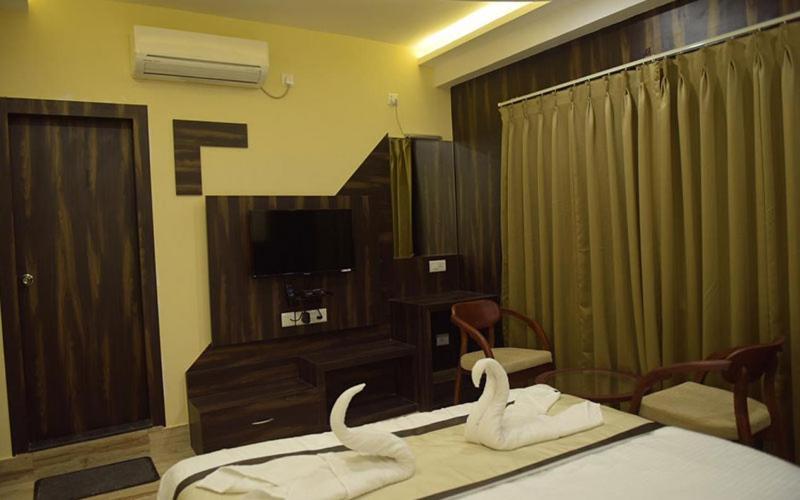 Hotel Royal City Siliguri Zewnętrze zdjęcie