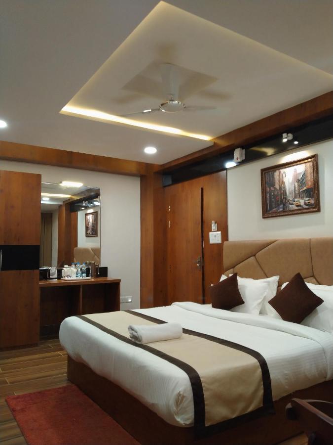Hotel Royal City Siliguri Zewnętrze zdjęcie