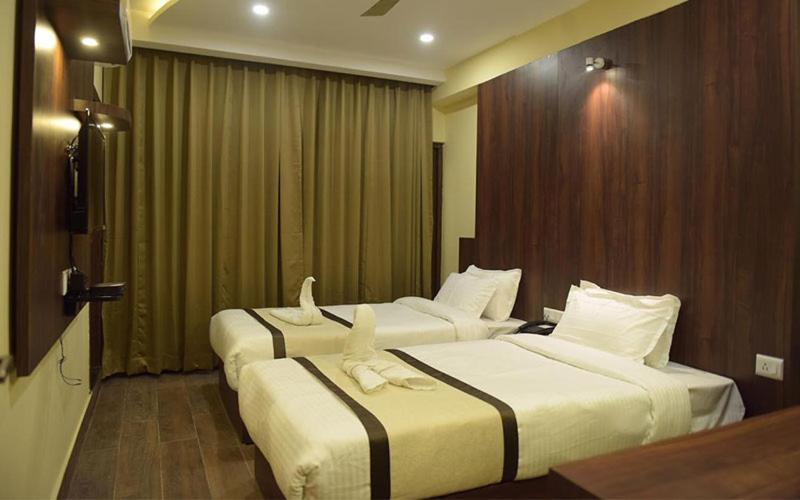 Hotel Royal City Siliguri Zewnętrze zdjęcie