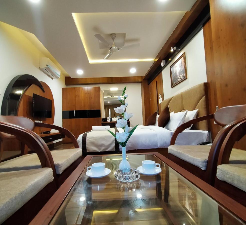 Hotel Royal City Siliguri Zewnętrze zdjęcie