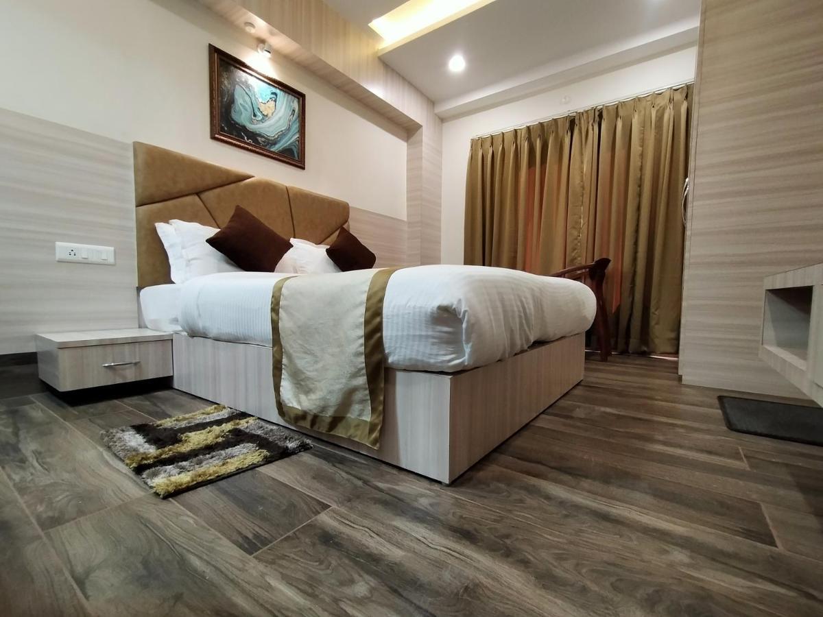 Hotel Royal City Siliguri Zewnętrze zdjęcie